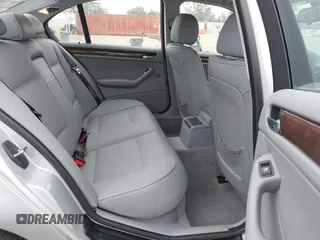 2004 BMW 3 Series 325i with VIN WBAAZ33464KP85402, listed as a IAAI auction lot 42643413 with 48,706 mi miles and . Bid and sale history available at DreamBid. Image 8.