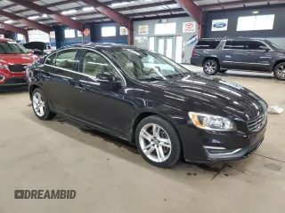 2015 Volvo S60 T5 Premier z VIN YV1612TK9F2354235, wystawiony jako Copart lot #57793095 z przebiegiem 69 869 mil mil oraz Tytuł czysty. Historia ofert i sprzedaży dostępna na DreamBid. Obrazek 4.