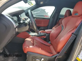 2021 BMW X4 M z VIN 5YMUJ0C03M9D96933, wystawiony jako Copart lot #64650153 z przebiegiem 27 157 mil mil oraz . Historia ofert i sprzedaży dostępna na DreamBid. Obrazek 7.