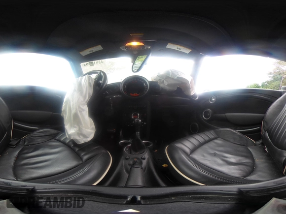 2015 MINI Convertible S с VIN WMWZP3C53FT708047, выставлен на аукционе IAAI как лот 42617704 с пробегом 24 932 миль миль и . История ставок и продаж доступна на DreamBid. Изображение 18.