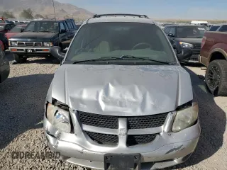 2001 Dodge Caravan ES with VIN 2B8GP54L01R107581, listed as a Copart auction lot 75209744 with 93,086 mi miles and Salvage Title. Bid and sale history available at DreamBid. Image 5.