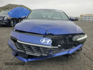 2024 Hyundai Elantra SEL with VIN KMHLM4DG6RU762928, listed as a Copart auction lot 52983615 with 3,462 mi miles and Salvage Title. Bid and sale history available at carsss.com. Image 5.
