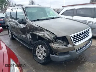 2006 Ford Explorer XLT z VIN 1FMEU73E66UA09423, wystawiony jako IAAI lot #41552885 z przebiegiem 214 269 mil mil oraz . Historia ofert i sprzedaży dostępna na DreamBid. Obrazek 6.