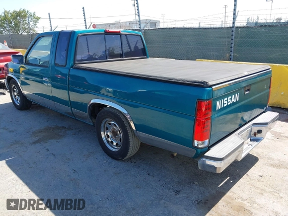 1995 Nissan Frontier XE z VIN 1N6SD16S2SC385250, wystawiony jako IAAI lot #42373497 z przebiegiem 252 537 mil mil oraz . Historia ofert i sprzedaży dostępna na DreamBid. Obrazek 3.