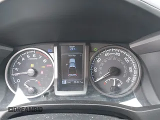 2021 Toyota Tacoma SR с VIN 5TFCZ5AN8MX266972, выставлен на аукционе IAAI как лот 42511666 с пробегом 56 378 миль миль и . История ставок и продаж доступна на DreamBid. Изображение 7.