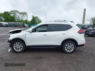 2020 Nissan Rogue S z VIN JN8AT2MVXLW112758, wystawiony jako IAAI lot #42244944 z przebiegiem 31 984 mil mil oraz . Historia ofert i sprzedaży dostępna na DreamBid. Obrazek 13.