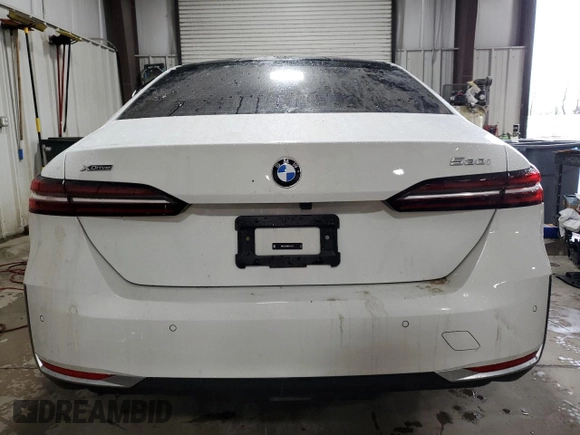 2024 BMW 5 Series 530i xDrive с VIN WBA53FJ08RCP95113, выставлен на аукционе Copart как лот 51793015 с пробегом Не указан миль и Списание • Salvage title. История ставок и продаж доступна на DreamBid. Изображение 6.