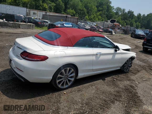 2018 Mercedes-Benz C 300 z VIN WDDWK4KB4JF722182, wystawiony jako Copart lot #63760835 z przebiegiem 83 132 mil mil oraz Czysty tytuł • Clean title. Historia ofert i sprzedaży dostępna na DreamBid. Obrazek 3.