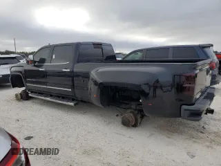 2015 GMC Sierra 3500HD Denali z VIN 1GT424E80FF657761, wystawiony jako Copart lot #75131604 z przebiegiem 78 011 mil mil oraz Nie do naprawy. Historia ofert i sprzedaży dostępna na DreamBid. Obrazek 2.