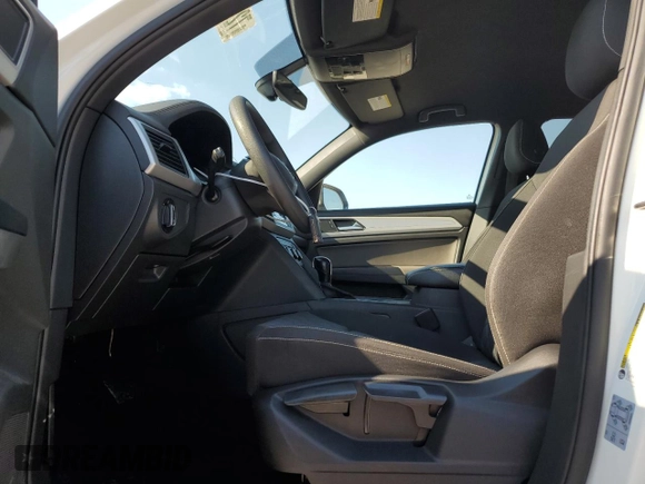 2021 Volkswagen Atlas S with VIN 1V2AC2CA3MC205553, listed as a Copart auction lot 72906374 with 40,916 mi miles and Salvage title. Bid and sale history available at DreamBid. Image 7.