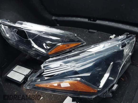 2019 Nissan Kicks S with VIN 3N1CP5CU0KL516193, listed as a IAAI auction lot 41474237 with 50,357 mi miles and . Bid and sale history available at carsss.com. Image 12.