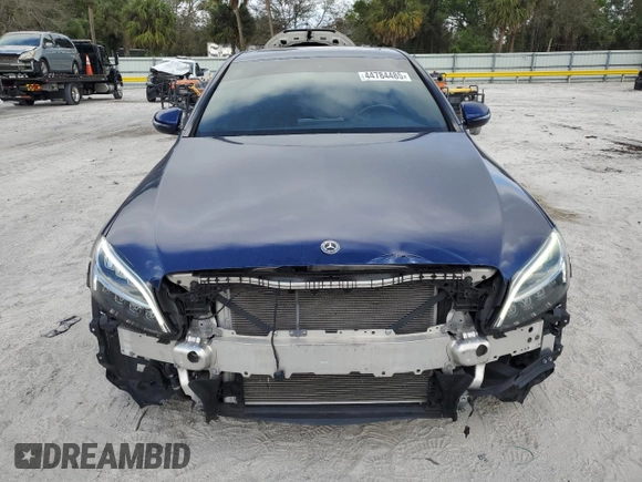 2019 Mercedes-Benz C 300 with VIN 55SWF8DB2KU295639, listed as a Copart auction lot 44784485 with 57,626 mi miles and Salvage Title. Bid and sale history available at DreamBid. Image 5.