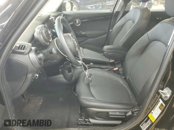 2021 MINI Hardtop 4 Door Oxford Edition with VIN WMWXU7C08M2N79978, listed as a Copart auction lot 61961105 with 29,714 mi miles and Salvage title. Bid and sale history available at DreamBid. Image 7.