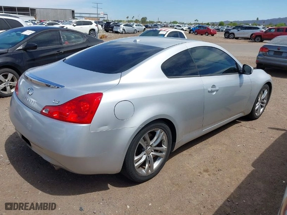 2008 Infiniti G37 Coupe Journey with VIN JNKCV64E38M123303, listed as a IAAI auction lot 42088667 with 140,858 mi miles. Bid and sale history available at carsss.com. Image 4.