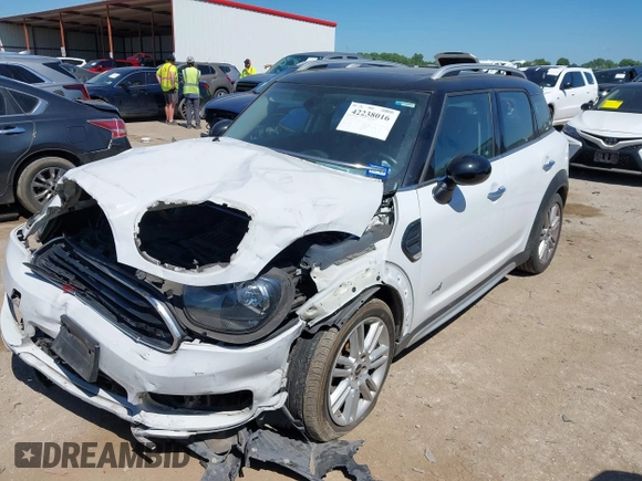 2018 MINI Countryman Cooper with VIN WMZYV5C37J3E03421, listed as a IAAI auction lot 42238016 with 93,810 mi miles and . Bid and sale history available at DreamBid. Image 17.