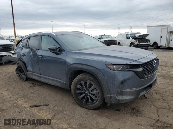 2025 Mazda CX-50 S Premium z VIN 7MMVABDM9SN322170, wystawiony jako Copart lot #85856354 z przebiegiem 1 774 mil mil oraz Czysty tytuł • Clean title. Historia ofert i sprzedaży dostępna na DreamBid. Obrazek 4.