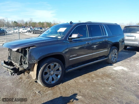 2016 GMC Yukon XL Denali with VIN 1GKS2HKJ4GR164479, listed as a IAAI auction lot 41400437 with NaN miles. Bid and sale history available at carsss.com. Image 2.