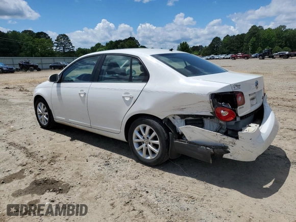 2010 Volkswagen Jetta SE с VIN 3VWRX7AJ8AM126914, выставлен на аукционе Copart как лот 56363645 с пробегом 107 149 миль миль и Списание • Salvage title. История ставок и продаж доступна на DreamBid. Изображение 2.