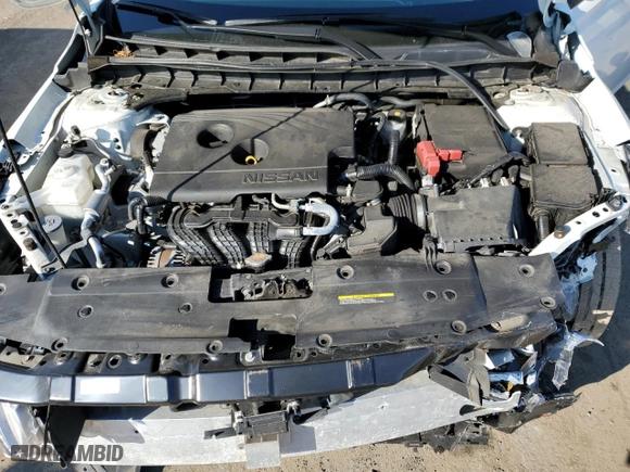 2020 Nissan Altima 2.5 S with VIN 1N4BL4BW1LN305951, listed as a Copart auction lot 48175205 with 31,828 mi miles and Salvage Title. Bid and sale history available at carsss.com. Image 11.