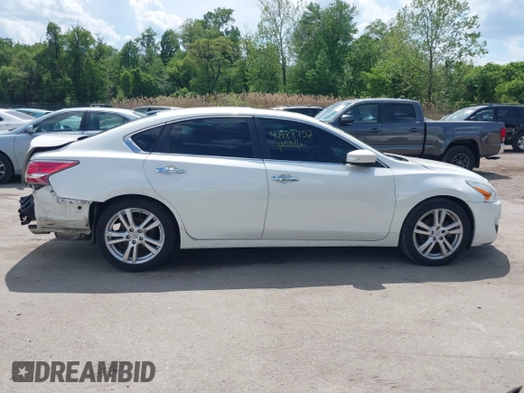2015 Nissan Altima SL with VIN 1N4BL3AP6FC205820, listed as a IAAI auction lot 42188752 with 155,737 mi miles and . Bid and sale history available at carsss.com. Image 13.