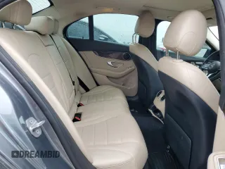 2019 Mercedes-Benz C 300 z VIN 55SWF8DB7KU286872, wystawiony jako Copart lot #44415105 z przebiegiem 109 217 mil mil oraz Szkoda całkowita • Salvage title. Historia ofert i sprzedaży dostępna na DreamBid. Obrazek 10.