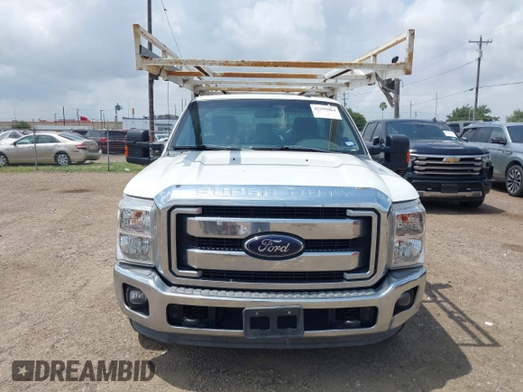 2012 Ford F-350 XL z VIN 1FTBF3A61CEB82648, wystawiony jako IAAI lot #42395064 z przebiegiem 266 558 mil mil oraz . Historia ofert i sprzedaży dostępna na DreamBid. Obrazek 6.