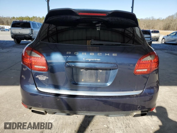2013 Porsche Cayenne z VIN WP1AA2A24DLA07551, wystawiony jako Copart lot #89339995 z przebiegiem 126 243 mil mil oraz Szkoda całkowita • Salvage title. Historia ofert i sprzedaży dostępna na DreamBid. Obrazek 6.