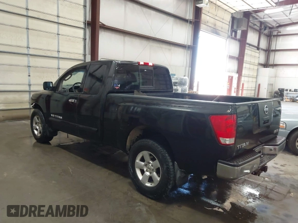 2006 Nissan Titan XE z VIN 1N6AA06B36N561375, wystawiony jako IAAI lot #42055054 z przebiegiem 160 381 mil mil oraz . Historia ofert i sprzedaży dostępna na DreamBid. Obrazek 3.
