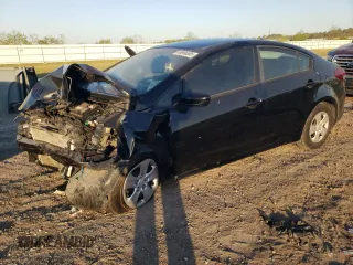 2017 Kia Forte LX with VIN 3KPFK4A70HE093385, listed as a Copart auction lot 49996505 with 60,847 mi miles and Salvage Title. Bid and sale history available at carsss.com. Image 1.