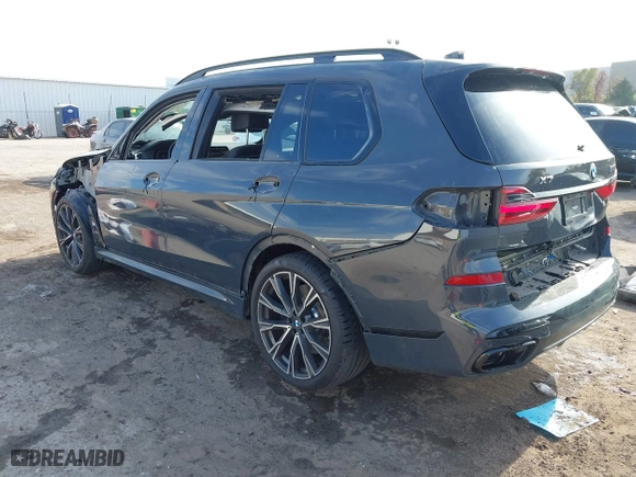 2022 BMW X7 M50i with VIN 5UXCX6C04N9J38729, listed as a IAAI auction lot 40948657 with 41,680 mi miles. Bid and sale history available at carsss.com. Image 3.