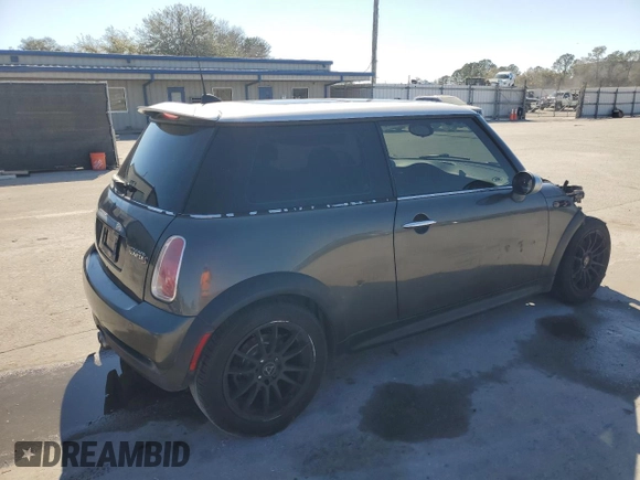2006 MINI Hardtop S with VIN WMWRE33596TJ33149, listed as a Copart auction lot 43462805 with Not Provided miles and Salvage Title. Bid and sale history available at DreamBid. Image 3.