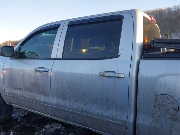 2015 Chevrolet Silverado 1500 LT with VIN 3GCUKREC8FG406809, listed as a IAAI auction lot 41352465 with NaN miles. Bid and sale history available at carsss.com. Image 14.