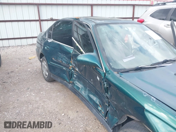 2000 Honda Civic EX z VIN 2HGEJ8642YH602208, wystawiony jako IAAI lot #42144808 z przebiegiem 187 273 mil mil oraz . Historia ofert i sprzedaży dostępna na DreamBid. Obrazek 6.