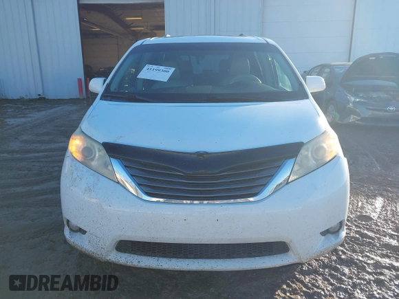 2012 Toyota Sienna XLE with VIN 5TDDK3DC4CS042464, listed as a IAAI auction lot 41199300 with 143,677 mi miles. Bid and sale history available at carsss.com. Image 12.