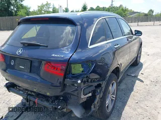 2022 Mercedes-Benz GLC 300 z VIN W1N0G8EB2NG060504, wystawiony jako IAAI lot #42586623 z przebiegiem 27 403 mil mil oraz . Historia ofert i sprzedaży dostępna na DreamBid. Obrazek 4.
