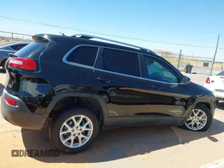 2017 Jeep Cherokee Latitude with VIN 1C4PJLCB4HW586821, listed as a IAAI auction lot 42041642 with 94,161 mi miles and . Bid and sale history available at DreamBid. Image 13.