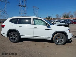 2019 Volkswagen Atlas 3.6L V6 SE w/Technology R-Line with VIN 1V2XR2CA2KC613418, listed as a IAAI auction lot 41735463 with 59,671 mi miles. Bid and sale history available at carsss.com. Image 14.