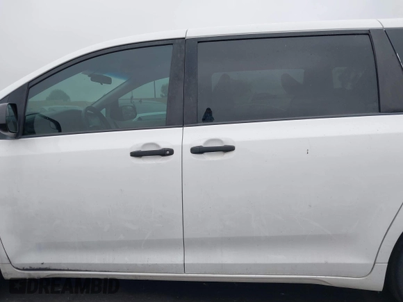 2017 Toyota Sienna L с VIN 5TDZZ3DC2HS800102, выставлен на аукционе IAAI как лот 42151872 с пробегом 182 675 миль миль и . История ставок и продаж доступна на DreamBid. Изображение 14.