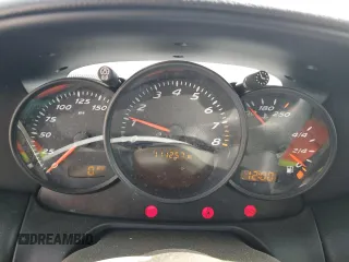 2002 Porsche Boxster z VIN WP0CA298X2U622776, wystawiony jako Copart lot #57521485 z przebiegiem 111 257 mil mil oraz Czysty tytuł • Clean title. Historia ofert i sprzedaży dostępna na DreamBid. Obrazek 9.