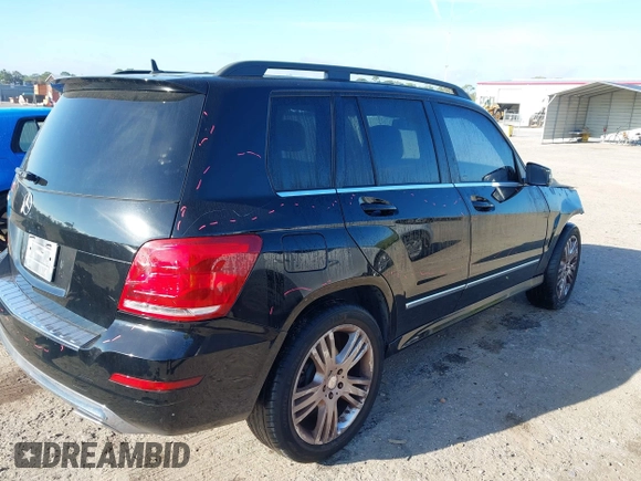2014 Mercedes-Benz GLK 350 with VIN WDCGG5HB8EG309091, listed as a IAAI auction lot 41837216 with 174,927 mi miles and . Bid and sale history available at carsss.com. Image 4.