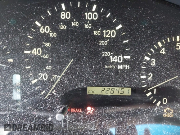 2002 Lexus RX 300 with VIN JTJHF10U620289542, listed as a IAAI auction lot 42182638 with 228,451 mi miles. Bid and sale history available at carsss.com. Image 7.