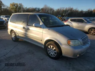 2004 Kia Sedona LX with VIN KNDUP131546611507, listed as a Copart auction lot 82050794 with 200,426 mi miles and Clean Title. Bid and sale history available at carsss.com. Image 4.