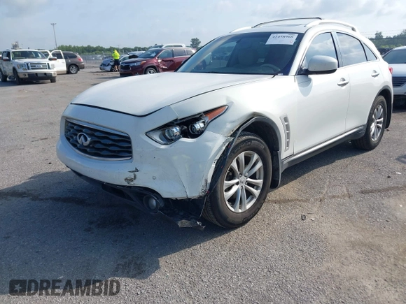 2010 Infiniti FX z VIN JN8AS1MUXAM800384, wystawiony jako IAAI lot #42458960 z przebiegiem 142 976 mil mil oraz . Historia ofert i sprzedaży dostępna na DreamBid. Obrazek 6.