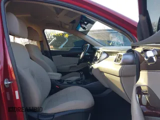 2017 Kia Sorento LX with VIN 5XYPG4A35HG269112, listed as a IAAI auction lot 41670568 with 126,741 mi miles. Bid and sale history available at carsss.com. Image 5.