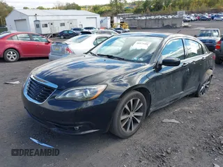 2013 Chrysler 200 Limited with VIN 1C3CCBCG5DN617075, listed as a IAAI auction lot 40571420 with 179,750 mi miles. Bid and sale history available at carsss.com. Image 2.