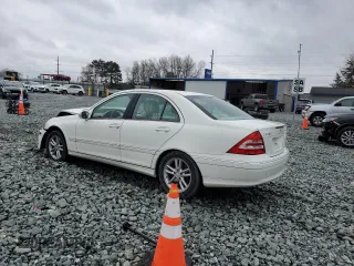 2007 Mercedes-Benz C with VIN WDBRF87J67F844780, listed as a Copart auction lot 49582225 with Not Provided miles and Salvage Title. Bid and sale history available at DreamBid. Image 2.