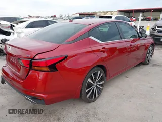 2020 Nissan Altima 2.5 SR with VIN 1N4BL4CV0LC166963, listed as a IAAI auction lot 41458015 with 34,823 mi miles. Bid and sale history available at carsss.com. Image 4.