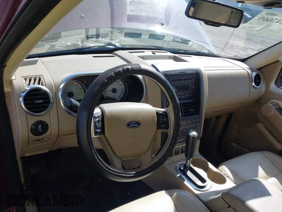 2007 Ford Explorer Sport Trac Limited z VIN 1FMEU53837UB15148, wystawiony jako IAAI lot #42547660 z przebiegiem 153 580 mil mil oraz . Historia ofert i sprzedaży dostępna na DreamBid. Obrazek 14.