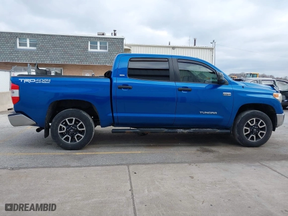 2017 Toyota Tundra 4WD SR5 with VIN 5TFDW5F13HX661540, listed as a IAAI auction lot 41865611 with 177,243 mi miles. Bid and sale history available at carsss.com. Image 14.