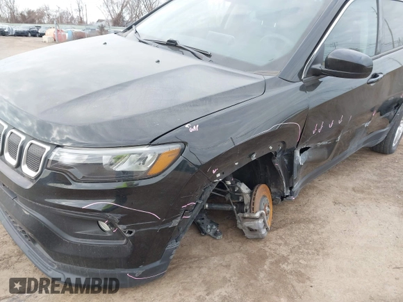 2022 Jeep Compass Latitude with VIN 3C4NJDBB6NT117925, listed as a IAAI auction lot 41779788 with 58,480 mi miles and . Bid and sale history available at DreamBid. Image 6.